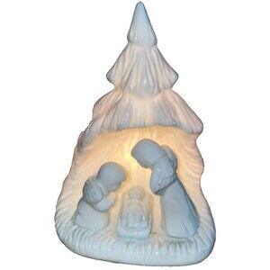 Vintage Christmas Around The World Lighted Nativity Bone China, pre-owned